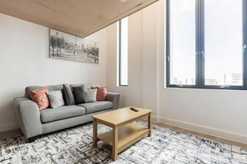 Two Bedrooms Exquisite En-Suite Apartment Deansgate Manchester Zewnętrze zdjęcie